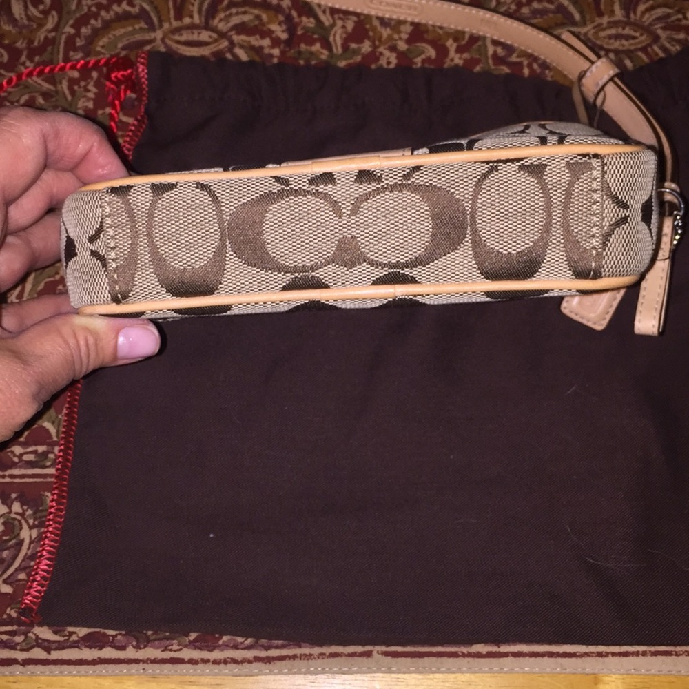 Coach Fanny Pac - Picture 5 of 10